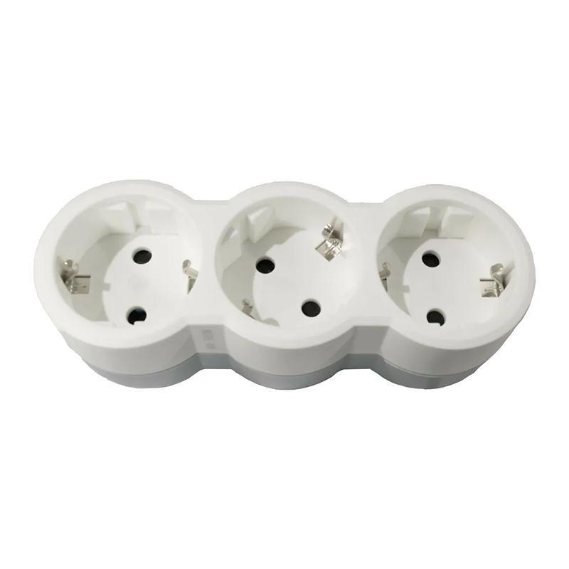 LEGRAND - Ficha Tripla 2P+T Frontal
