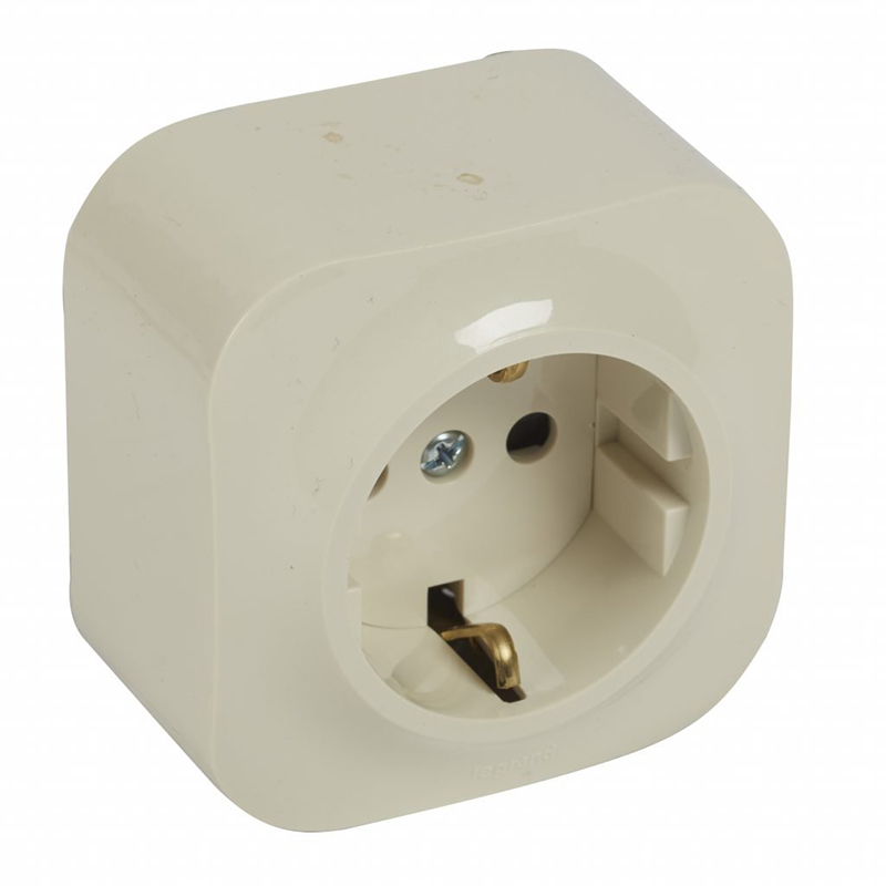 LEGRAND - Forix Tomada Saliente 2P+T Creme