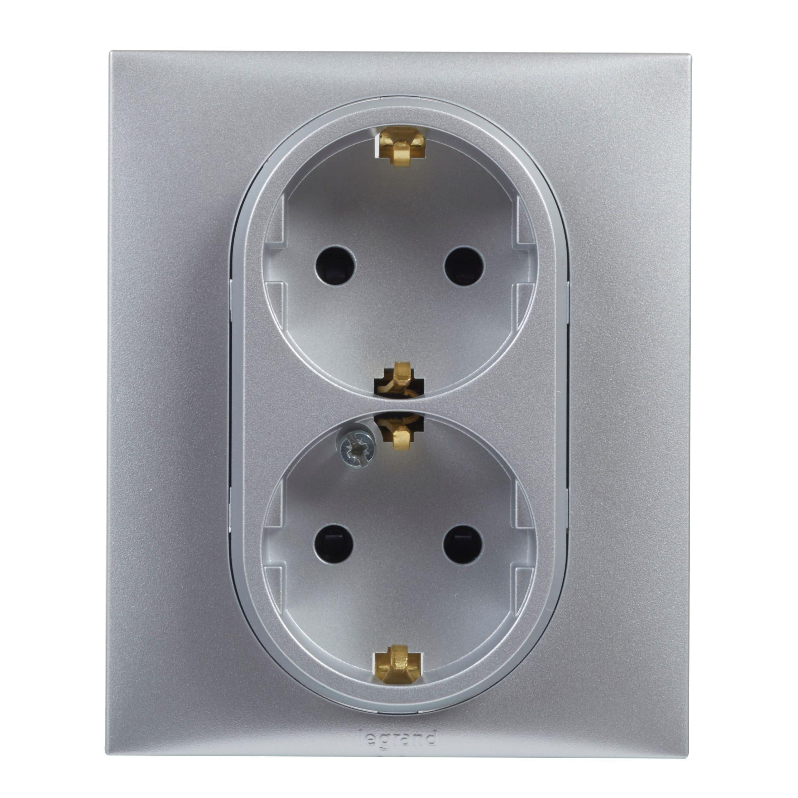 LEGRAND - Tomada Dupla 2P+T Niloé Step