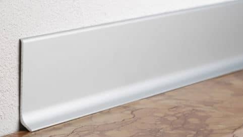 Rodapé PVC Alumínio 4M