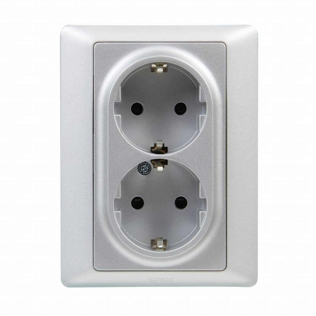 LEGRAND - Tomada Dupla 2P+T Valena Life