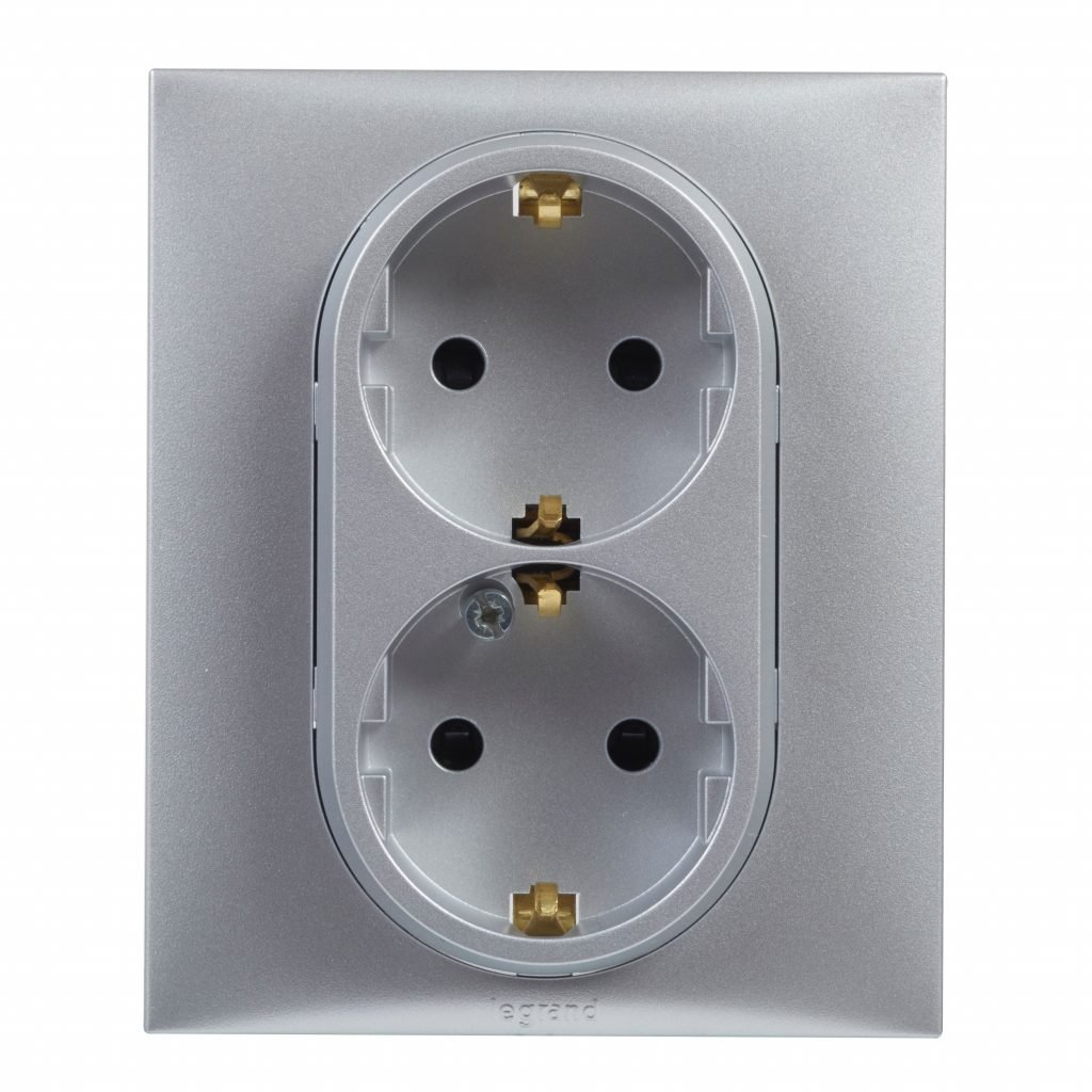 LEGRAND - Tomada Dupla 2P+T Niloé Step