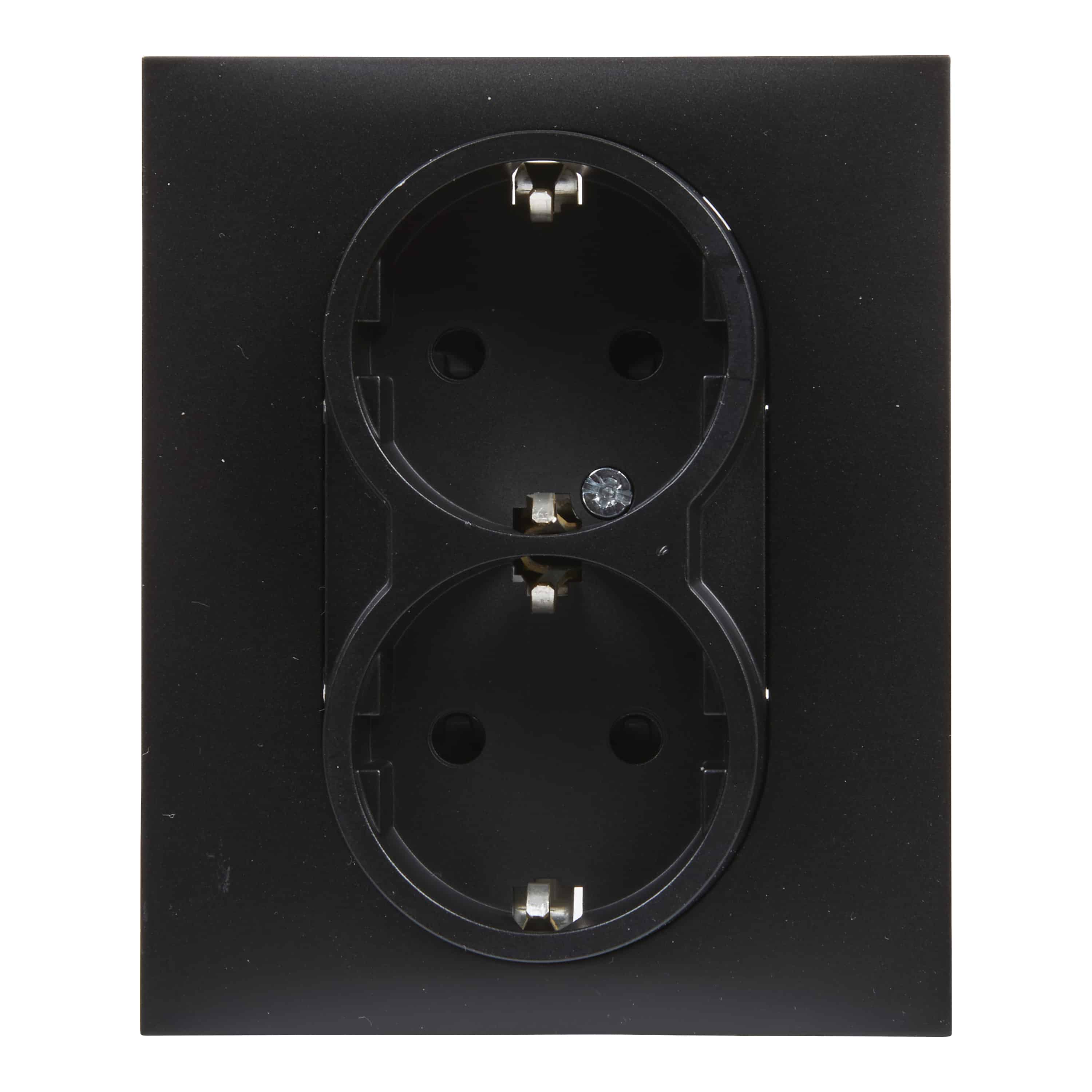 LEGRAND - New Suno 2 X 2P+T Schuko Preto